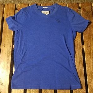 Abercrombie & Fitch V-Neck
